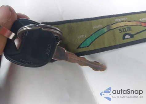 2005 Chevrolet Astro из США, поврежденный, VIN 1GCDL19X85B111762